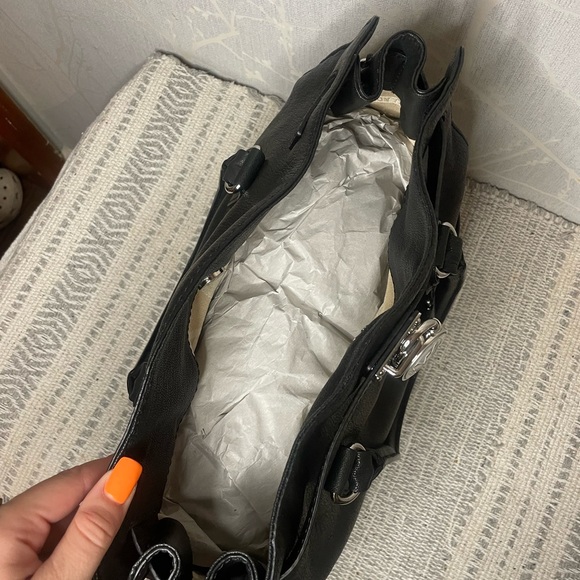 BRAND NEW!!!! Michael Kors Tote Bag - Picture 7 of 9